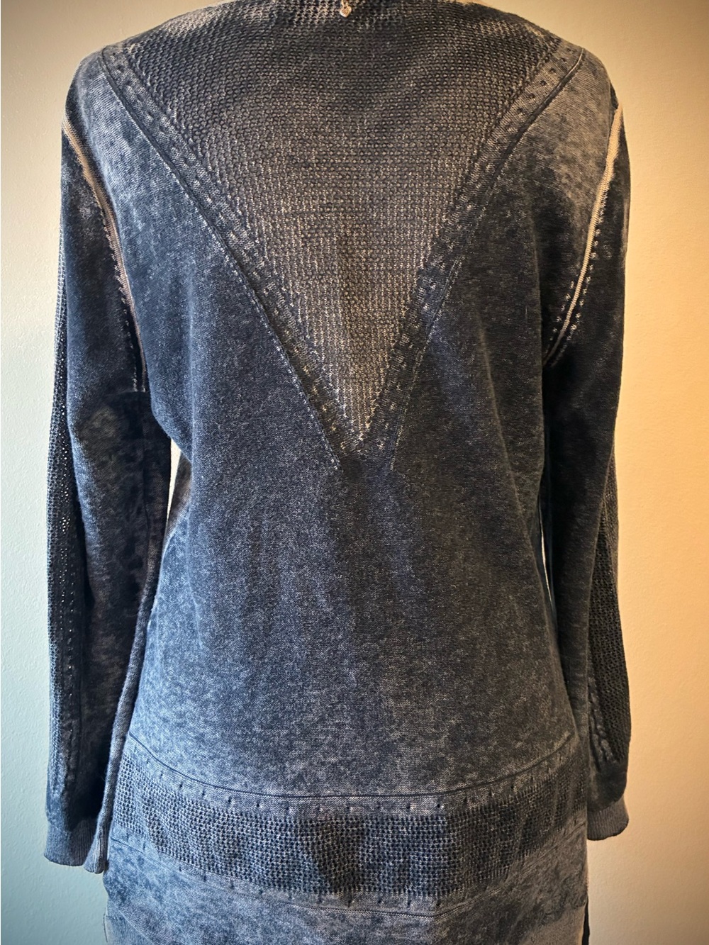 Vintage-Wash Charcoal V-Neck Sweater - Women's Classic Knit - Picture 2 of 5